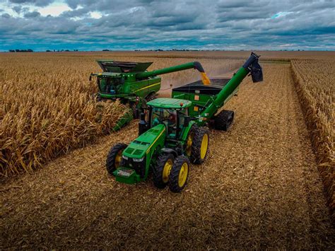 Farm to table: How field corn is harvested | AGDAILY