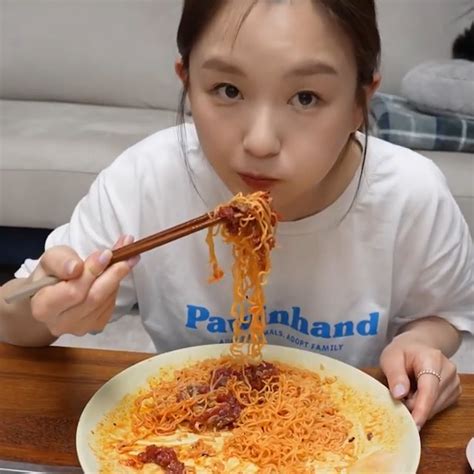 Hamzy mukbank asmr korean food yummy #asmr #cooking #mukbang #korean ...