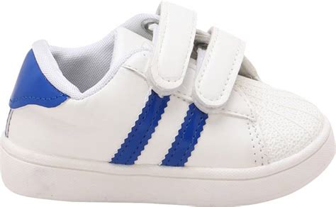 Hopscotch Boys Velcro Sneakers Price in India - Buy Hopscotch Boys ...