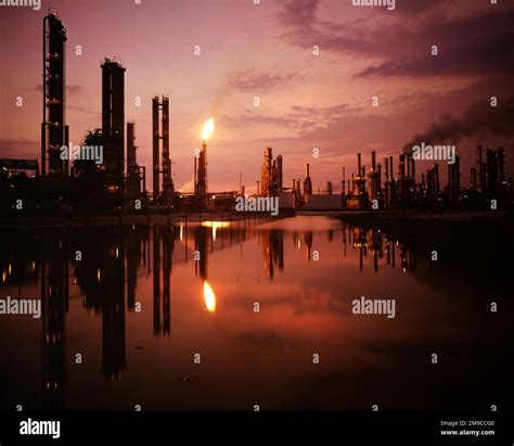 1980s CHALMETTE REFINERY OIL REFINERY THAT PRODUCES GASOLINE ...