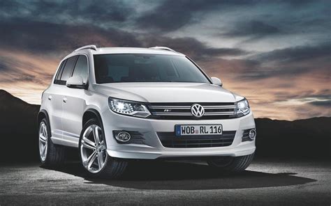 2012 Volkswagen Tiguan R-Line Image. Photo 2 of 2