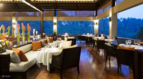 Christmas and New Year's Eve Party at the Hanging Gardens of Bali ...