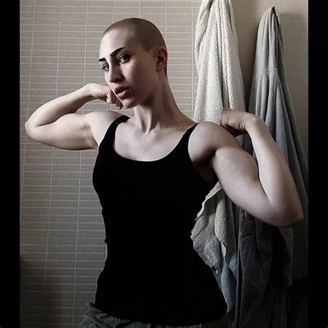 Emilia Zabberoni (@artikleopard_artist)