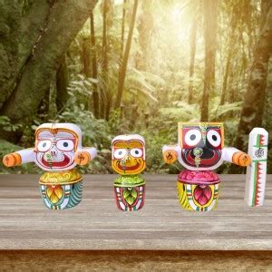 Jagannath World Traditional Wooden Jagannath Rath Yatra Set Decorative ...