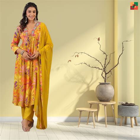 A Guide to Choosing Ethnic Dresses Based on Skin Tone – Amchoor