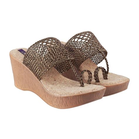 Buy Mid-Heel Platform Slip-on Chappal (1025) Online - Lazera Shoes ...