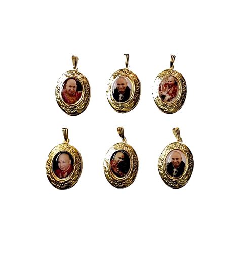 Buy Aish N Bless (Pack of 6) Guru Ji Swaroop/Photo Golden Openable ...