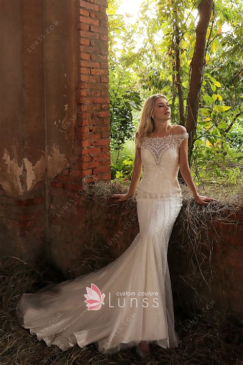 Luxury Beaded Lace Off-the-shoulder Winter Bridal Dress - Lunss