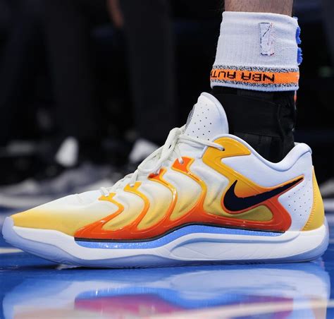 Chet Holmgren is Continuing Kevin Durant’s Sneaker Legacy in OKC | Nice ...