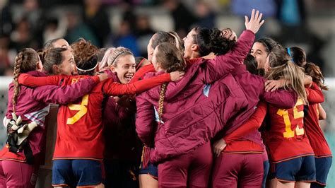 Spain Women players agree to end boycott after Spanish FA announce they ...