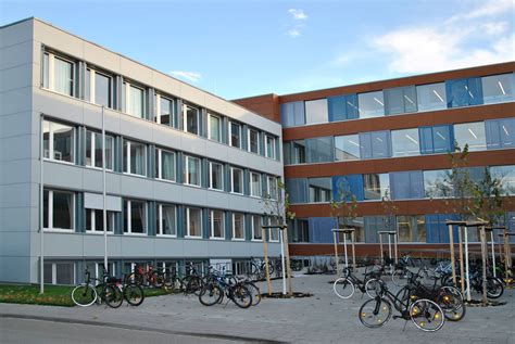 Theodor-Heuss-Gymnasium – Baier