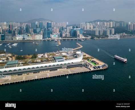 Kai tak hong kong airport hi-res stock photography and images - Alamy