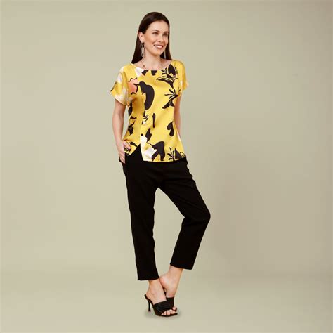 Noor Floral Top – Tamiska.com