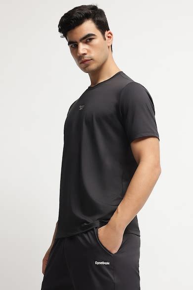 Reebok India Official | Reebok Men T Shirt Online at reebok.abfrl.in ...