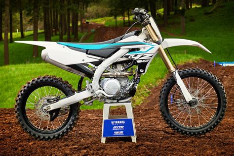 YAMAHA YZ 490 L 1984 VMX RACER MOTORCYCLE