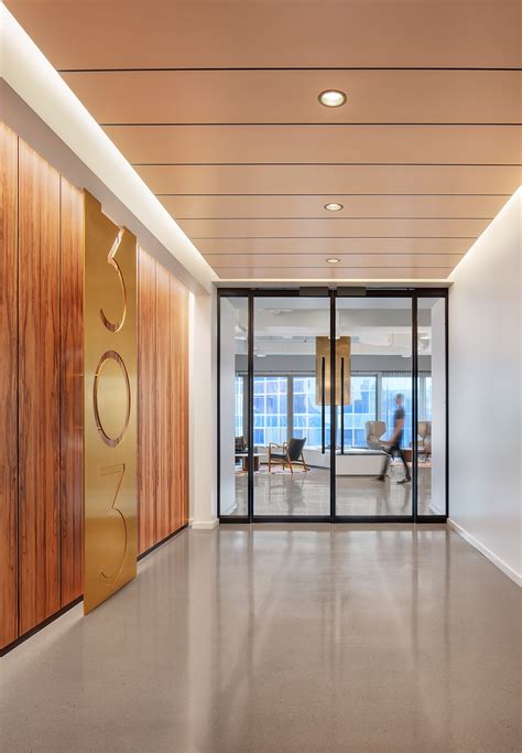 303 East Wacker Office and Amenity Space - Chicago | Office Snapshots