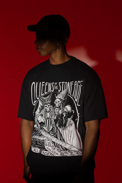 Queens of the Stone Age Oversized Tee – Black Edition – UNDEAD