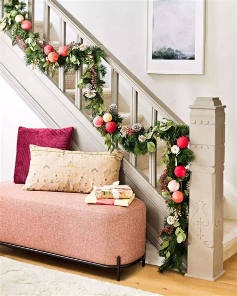 Stairway Christmas Decorating Ideas 100 Awesome Christmas Stairs