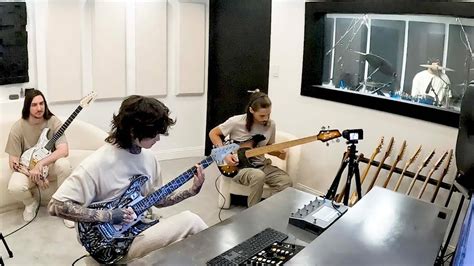 Polyphia Guitar Lesson 的图像结果