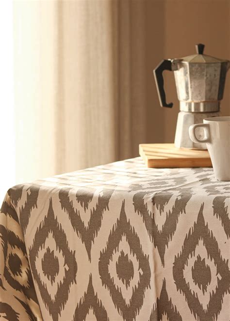 Get Ikat Grey, Wipeable And Anti-Slip Cotton Table Covers - 8 Seater ...
