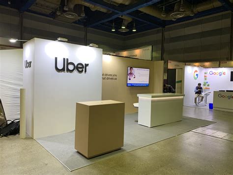 Rabbit Co., Ltd.: Customer Reviews, Stands and Services