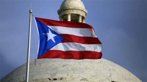 Puerto Rico seeks to suspend all incoming flights to battle COVID-19 spread