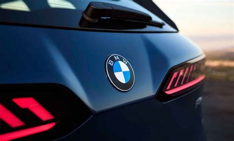 Wards Named the 10 Best Engines of 2025 —And 9 Are Electrified