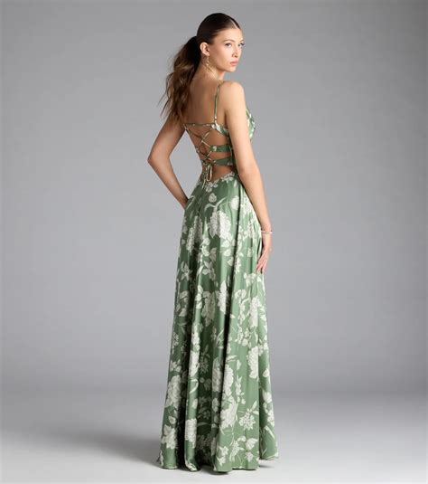 Long Floral Dresses & Windsor