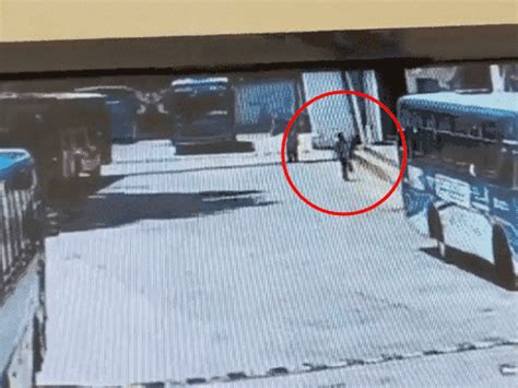 Vadodara ST Depot Accident: City Bus Entry Risks Lives