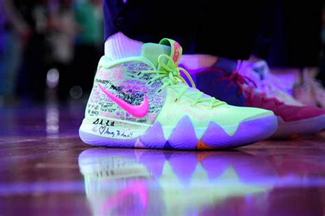 Pin by Aurelio Casilla on Zapatos | Basketball shoes kyrie, Girls ...