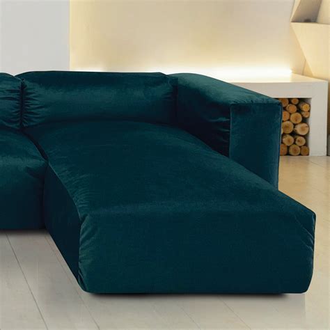 Sofa with peninsula in expanded polyurethane