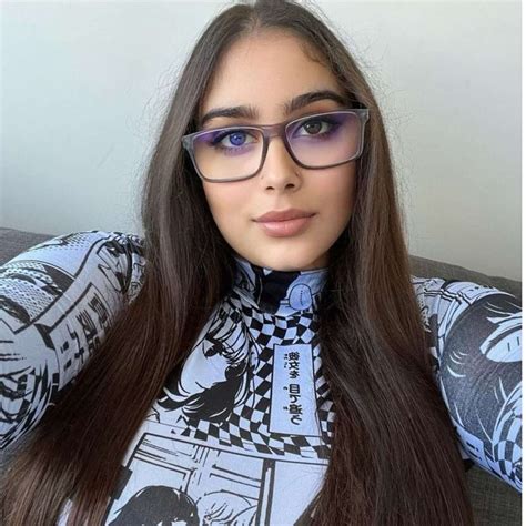 7 Shocking Secrets About Ana Paula Saenz's OnlyFans And Her Inner Circle - Truth or Fiction