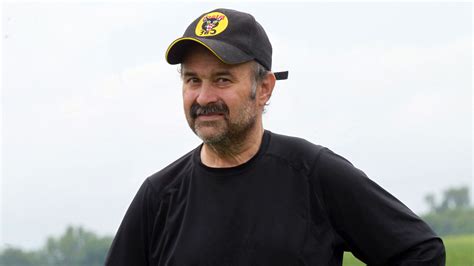 American Pickers' Frank Fritz adds gate & 'no trespassing' sign outside ...