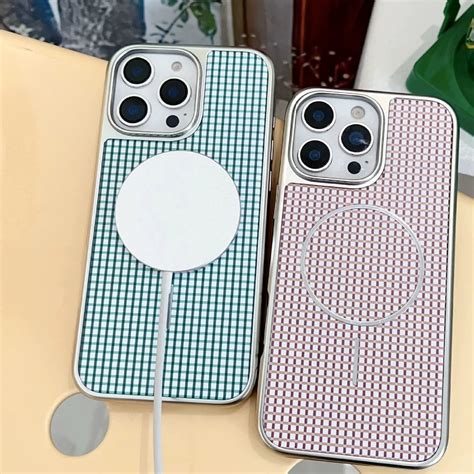 Dopamine Checkered MagSafe iPhone Case