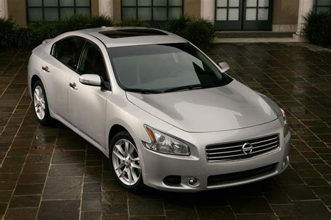 Nissan Maxima (2009) - picture 1 of 14