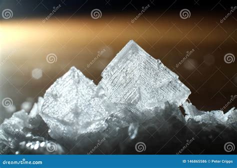 Crystals Of Sodium Borate Under The Microscope Stock Image ...