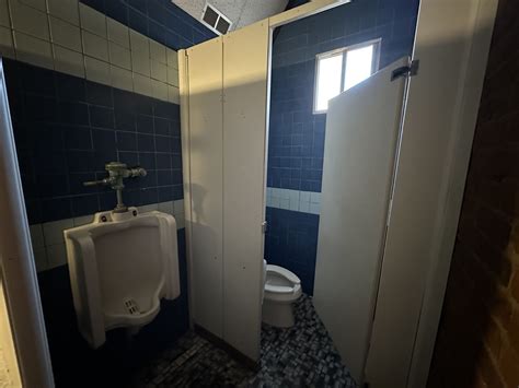 27 S Cascade Ave, Montrose, CO 81401 - Fox Theatre | LoopNet