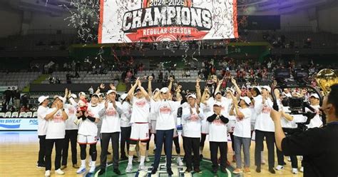 '46경기 만에 1위 확정!' SK, 역대 최단경기 우승 대기록...DB 꺾고 3년 만에 정규리그 정상 탈환