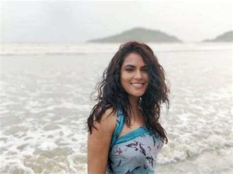 ಕೆಜಿಎಫ್ ನಲ್ಲಿ ನಟಿಸಿದ್ದ ನಟಿಯ ಮತ್ತೊಂದು ಹಾಟ್ ಅವತಾರ ವಿಡಿಯೋ ವೈರಲ್ | Kgf ...