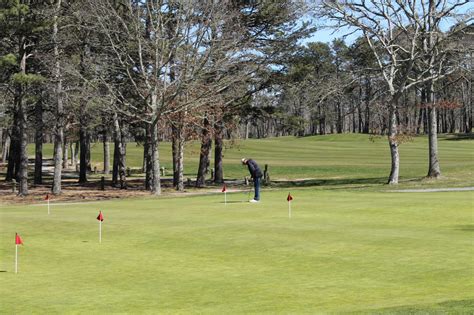 Learn To Keep Those Big Numbers Off Your Card - The Captains Golf Course