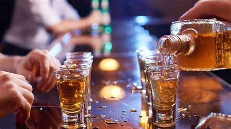 People Are Increasingly Dying From Cancer Due To Alcohol—This Group Is ...