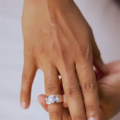 CZ Studded 925 Sterling Silver Ring for Men - Valentine's Gift – Zavya