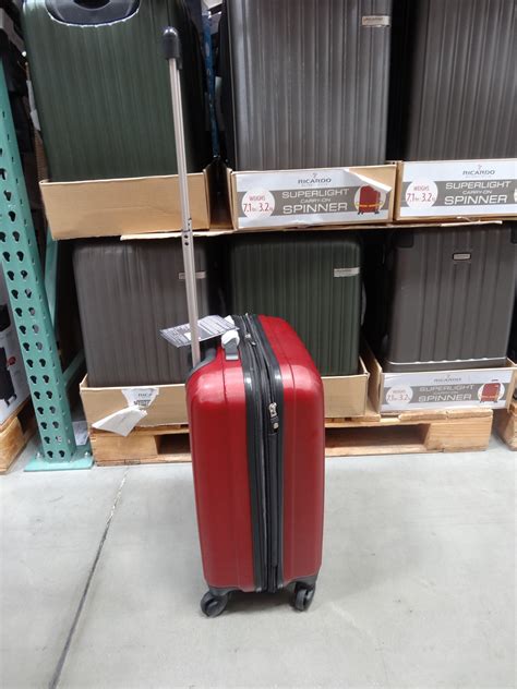 Ricardo 20″ Superlight Carry-on Spinner Luggage