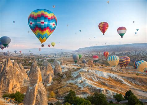 Autumn in Cappadocia and landscapes as if from the moon - Travellizy