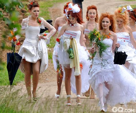 公路主题婚纱照有哪些特点 拍摄需注意什么 - 中国婚博会官网