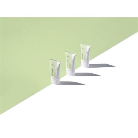 Buy iUNIK Centella | Calming & Redness Relief | Daily Sunscreen SPF50 ...