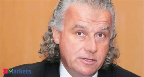 Christopher Wood on why gold and bitcoin are moving in different ...