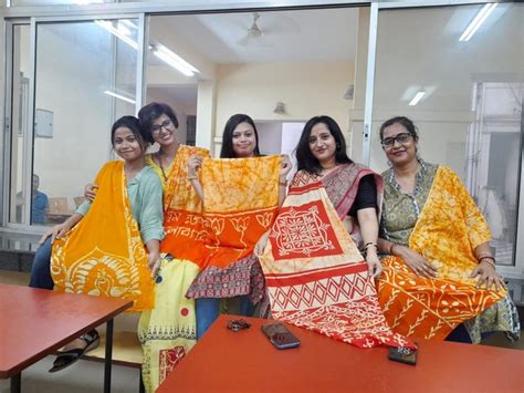 Photo Gellery | Certificate Course on hands on training on Batik Kantha ...