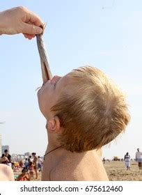 Eating Herring 的图像结果
