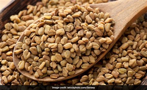 Fenugreek Water For Diabetes: कैसे करें मेथी दाना से ब्लड शुगर लेवल ...